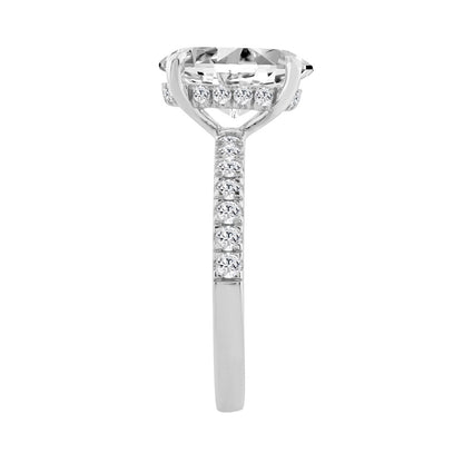 14K WHITE GOLD 3 1/2CT ROUND/OVAL DIAMOND LADIES RING (CENTER STONE OVAL DIAMOND 3CT)