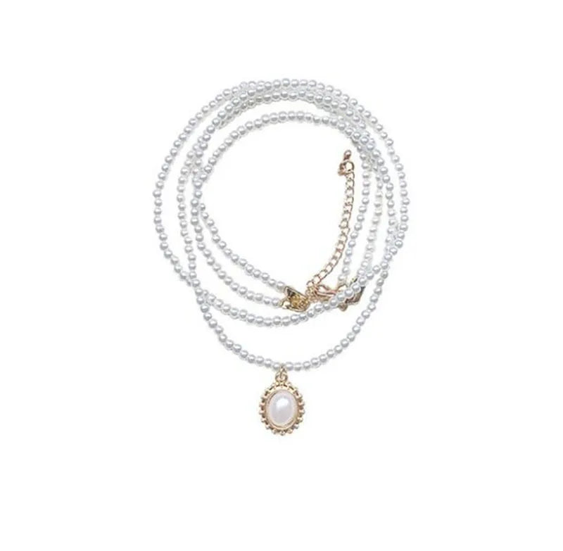 Layered Pearl Choker Necklace with Pendant