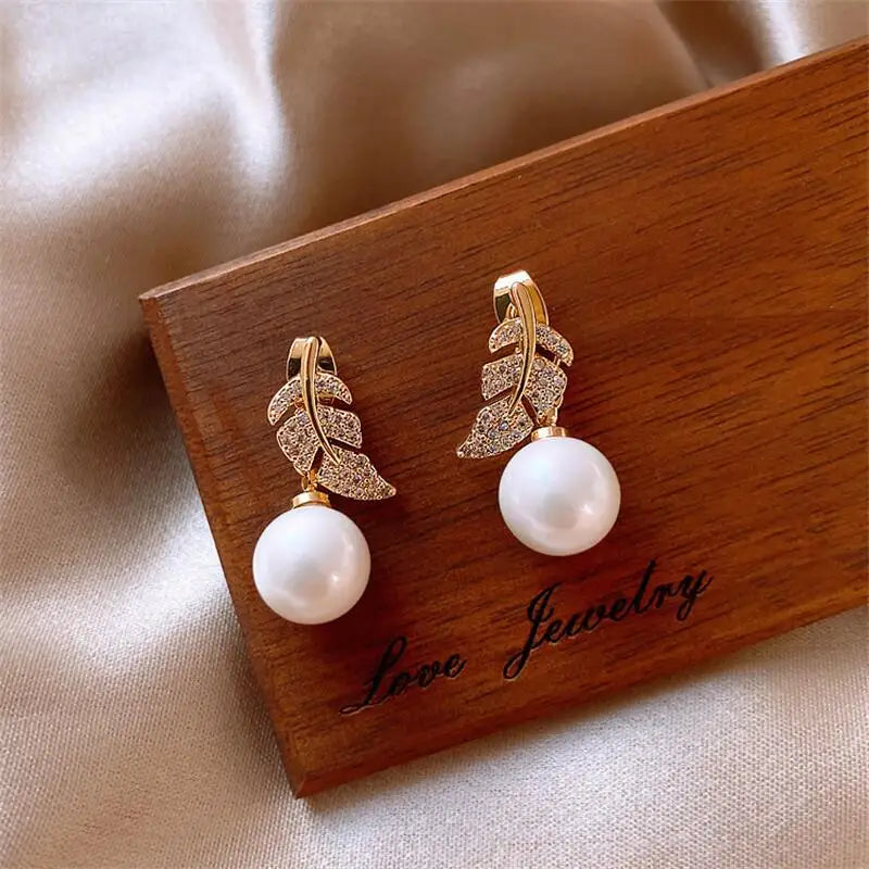 Light Luxury Imitation Pearl Drop Earrings